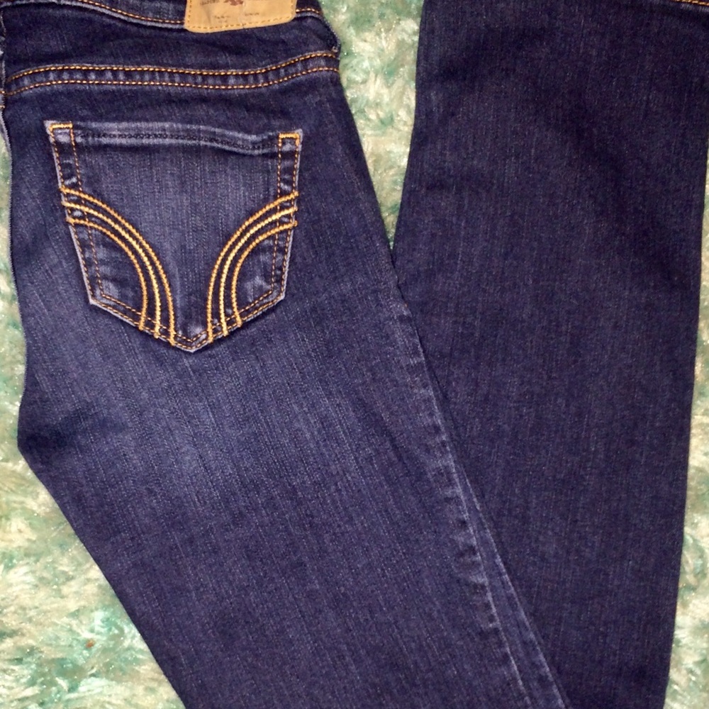 PRACTICALLY NEW! Hollister skinny jeans!